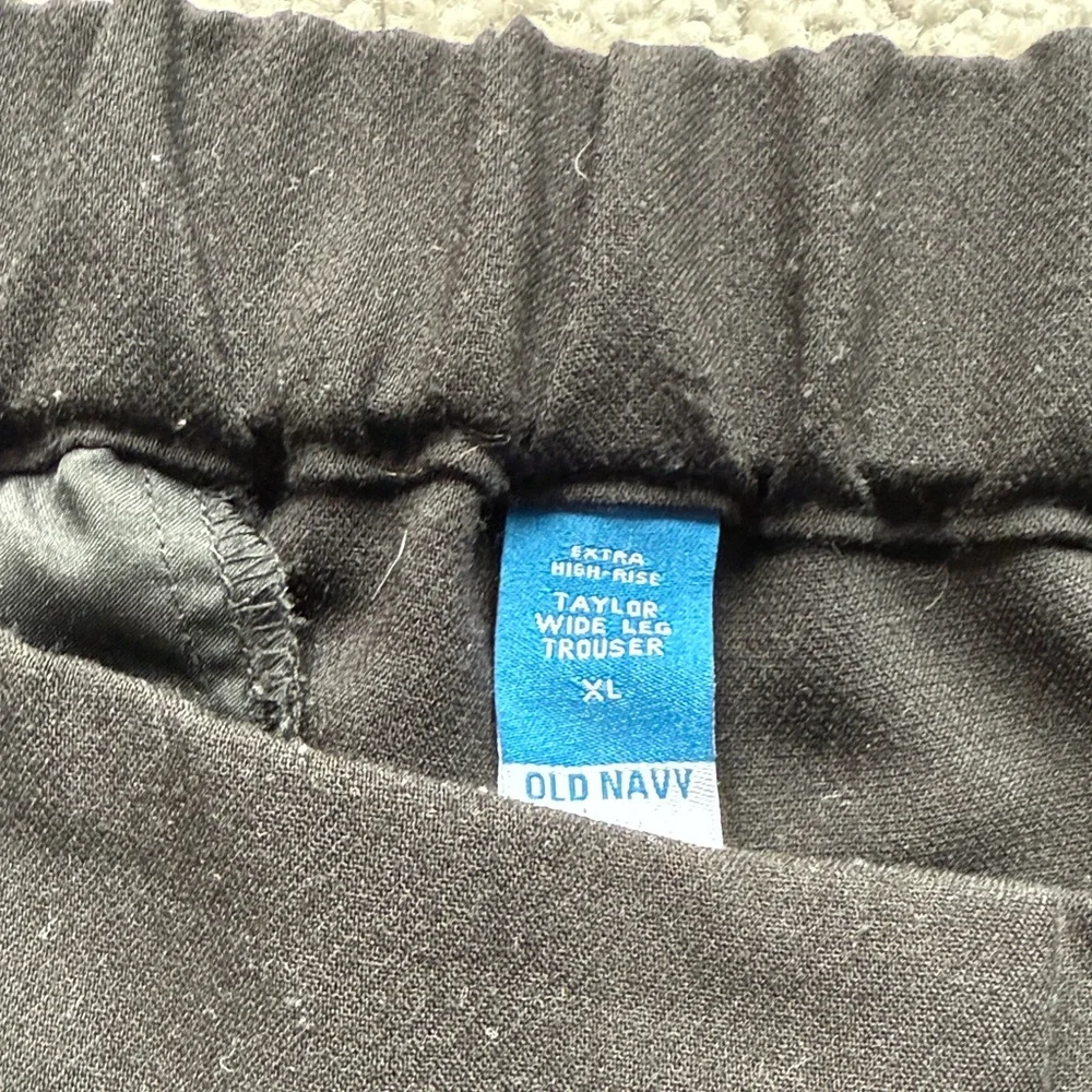 Old Navy Women's Taylor Wide Leg Trouser - Picture 2 of 2